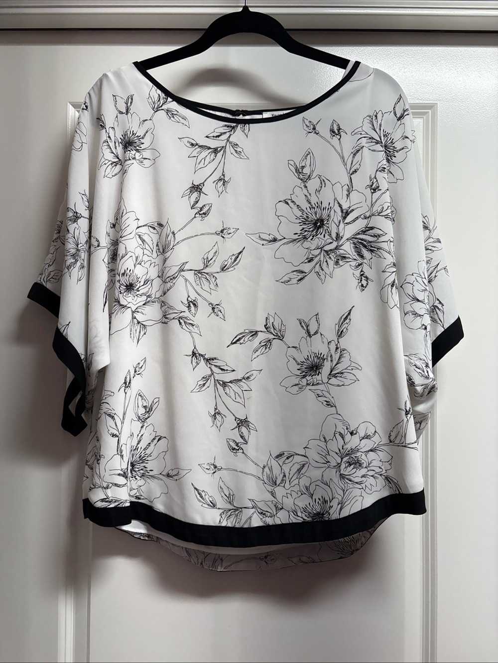 White House Black Market White Blouse with Black Floral Sketch and Trim medium